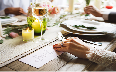 Menu de mariage tendance a Paris avec dressage soigne